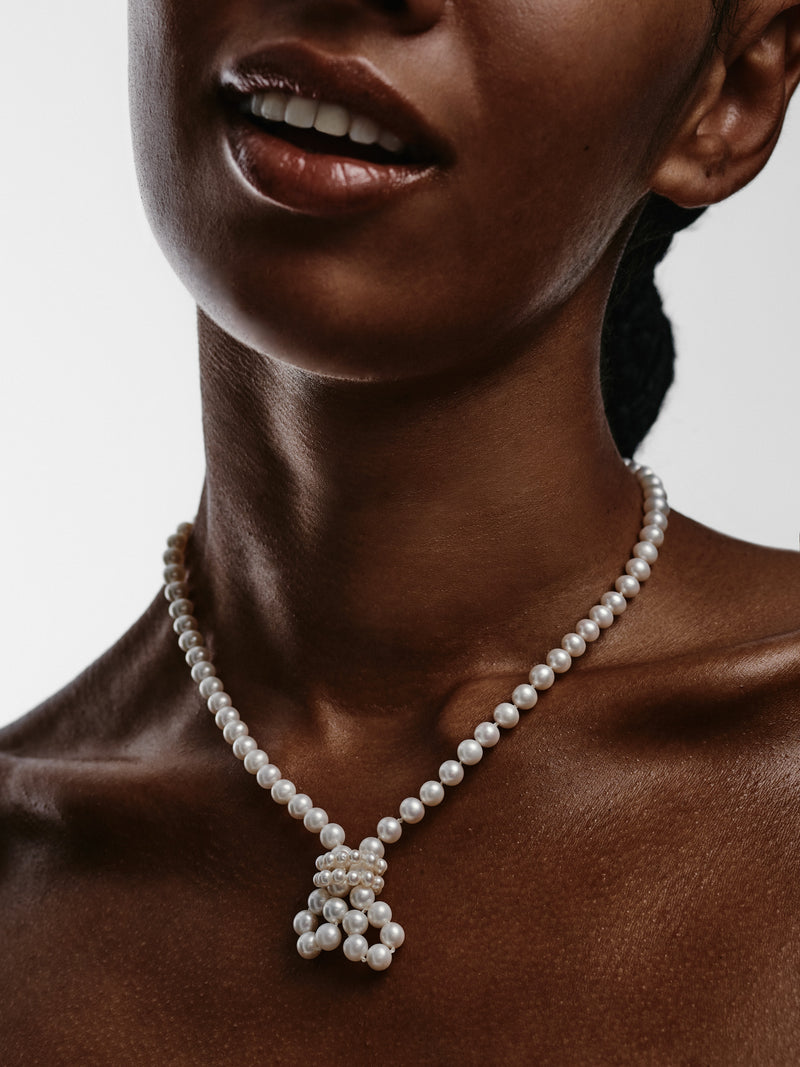 Destinos Pearl Necklace